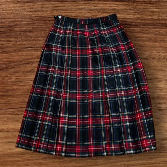 O’Neil of Dublin skirt - Picture 2 of 2